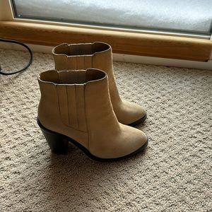 Joie boots